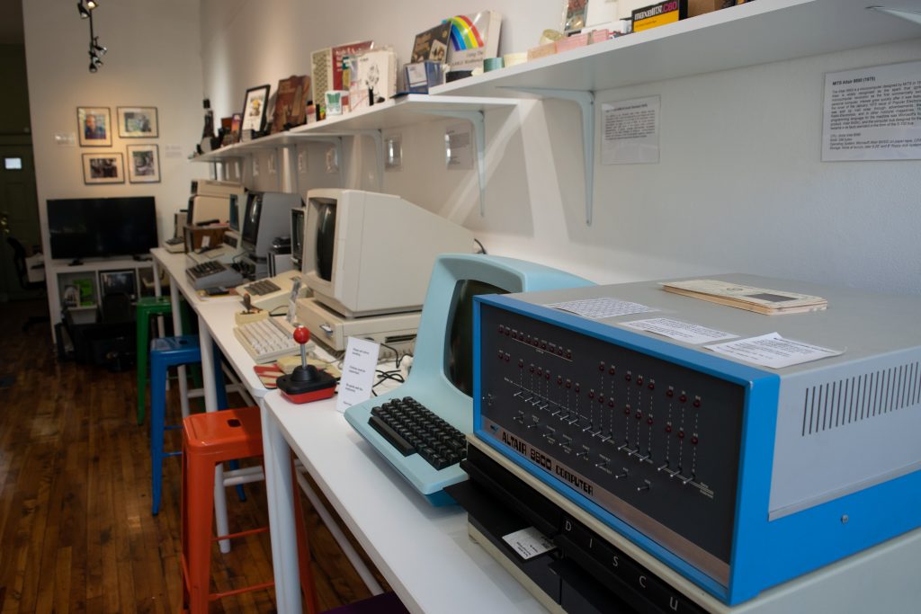 Vintage tech on display at the Byte Shop – Boston University News Service